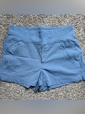 Athleta Trekkie North Short